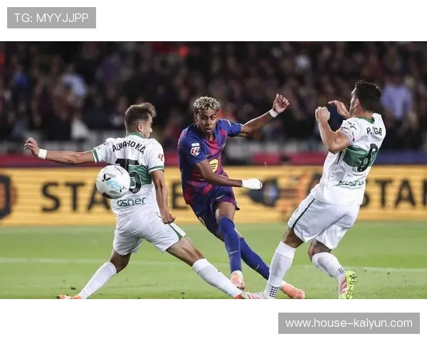 巴萨3-1胜埃尔切 小将亚马尔进球庆祝动作引发猜测