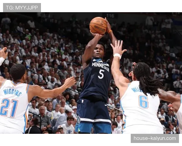 战术复盘：森林狼如何用无限换防和快速退位，锁死对手的转换进攻